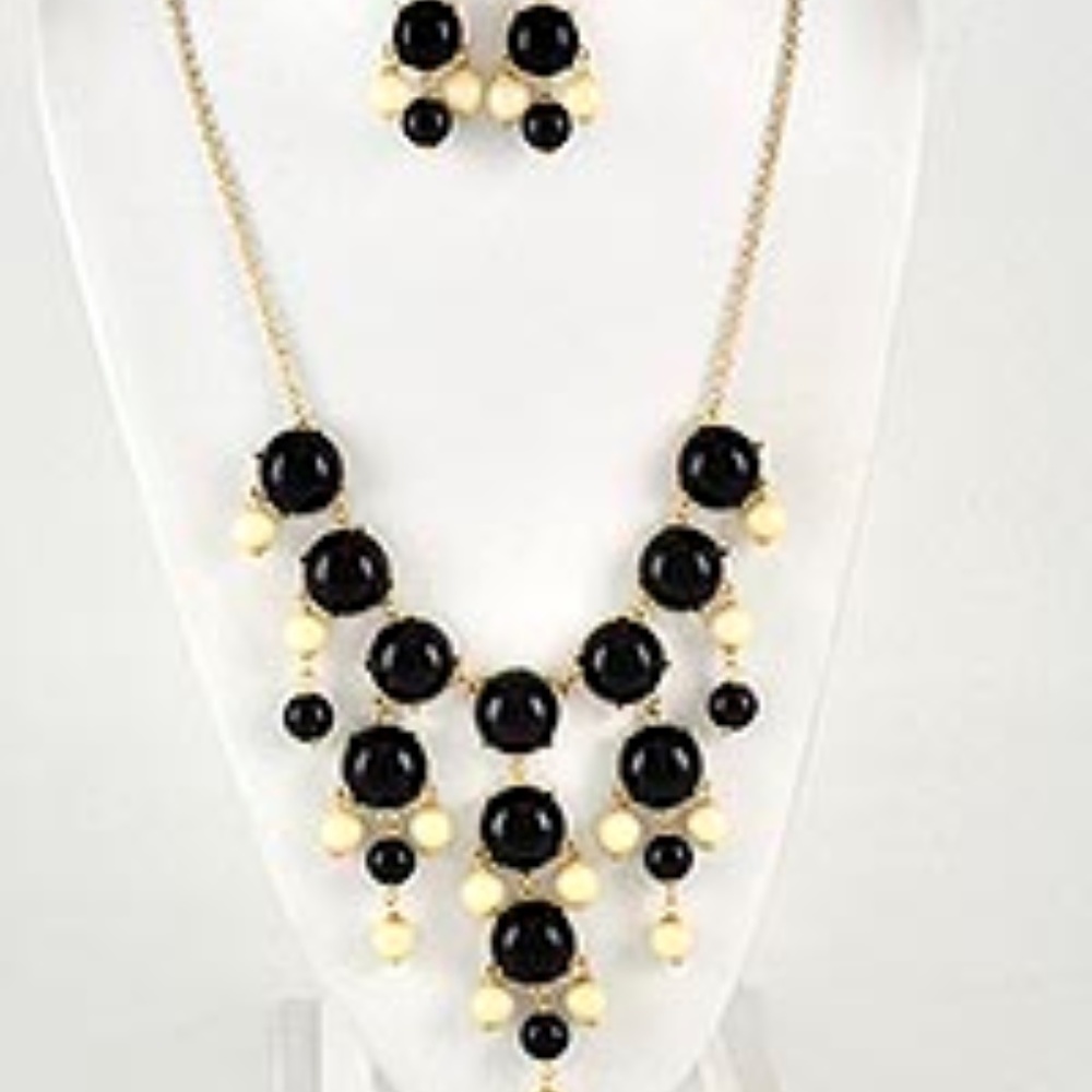 Amazing Bubble Necklace and earring Set NEW